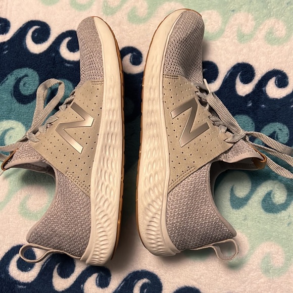 New Balance Women’s Fresh Foam Sport - Picture 3 of 5